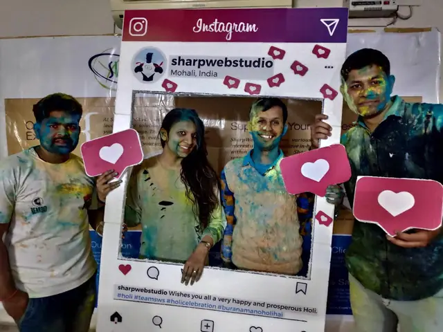 Holi likes from the whole gang