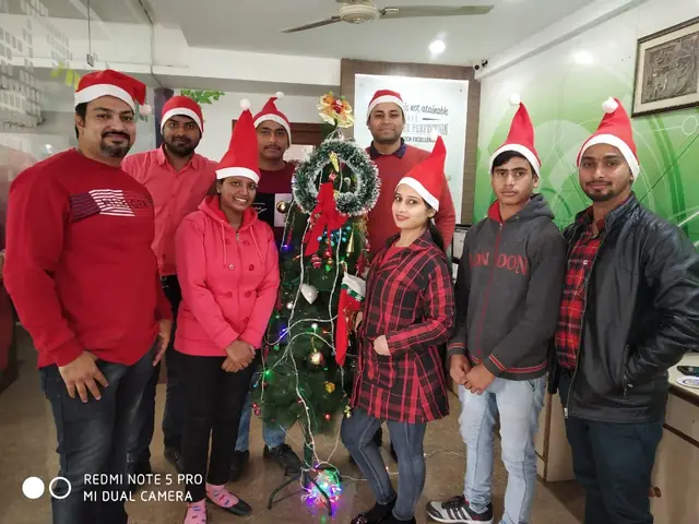 Christmas dress code: red